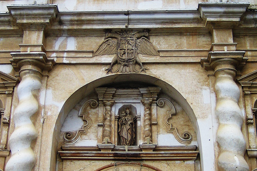 Facade of Iglesia de San Francisco