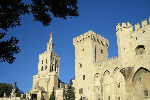 Cathédrale Notre Dame des Doms and Le Palais des Papes