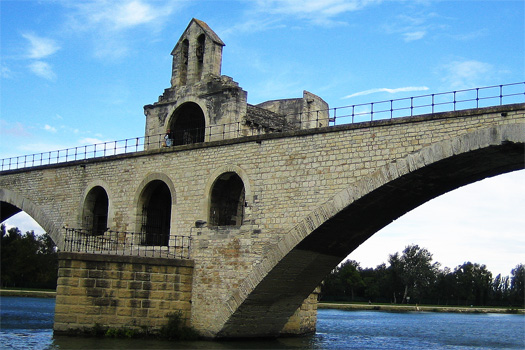 Chapelle Saint Nicolas on Le Pont Saint Bnezet