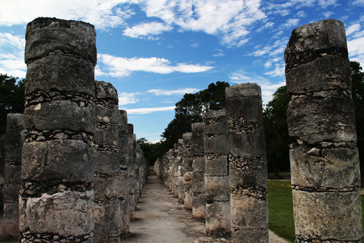 Grupo de las Mil Columnas