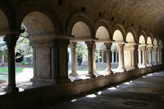 A few of the 112 columns of the 12th century Catedral cloister