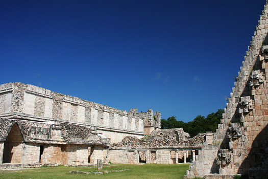 Small plaza between the Nun's Quadrangle and the Magician's House