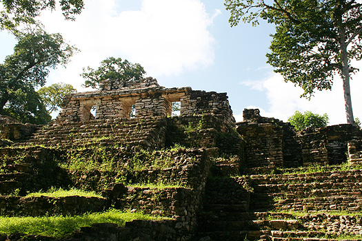 Building 44 at the Pequeña Acrópolis, Yaxchilán